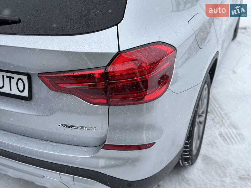 Внедорожник / Кроссовер BMW X3 2019 в Львове