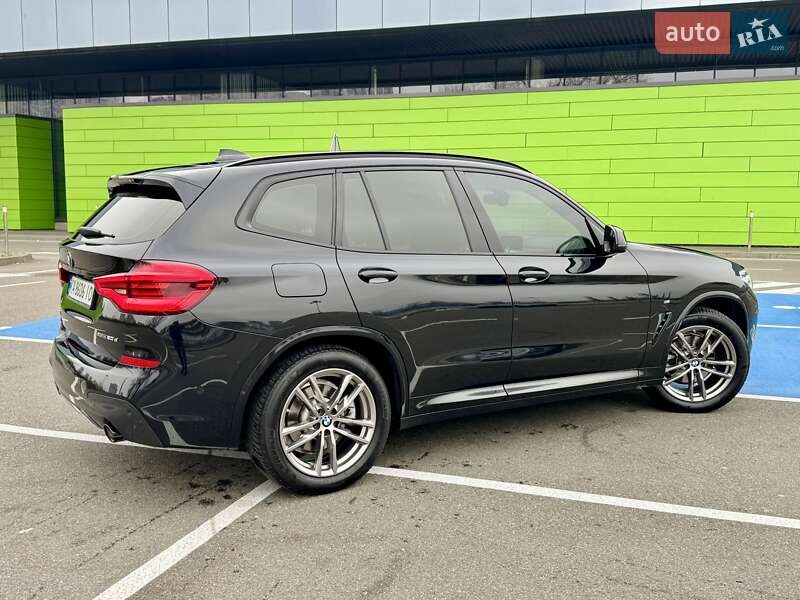 Внедорожник / Кроссовер BMW X3 2020 в Киеве