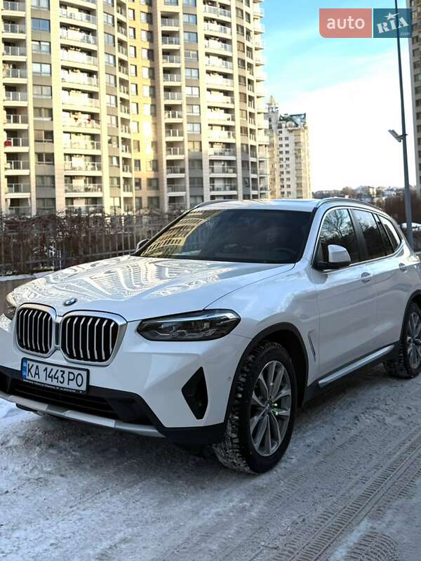 Внедорожник / Кроссовер BMW X3 2022 в Киеве