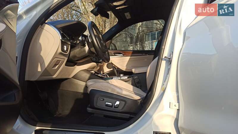 Внедорожник / Кроссовер BMW X3 2021 в Одессе