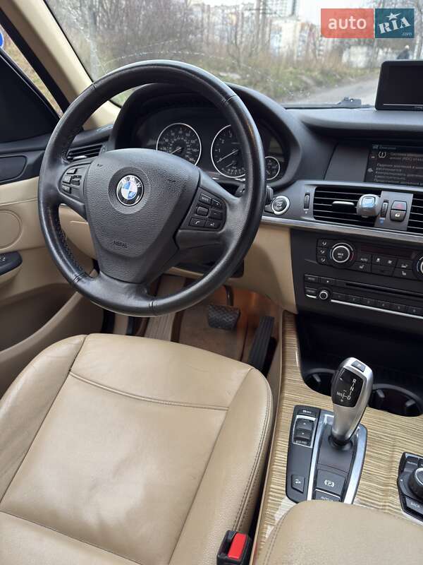 Внедорожник / Кроссовер BMW X3 2013 в Киеве