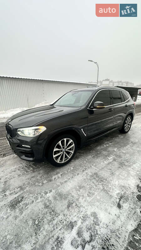 Внедорожник / Кроссовер BMW X3 2018 в Киеве