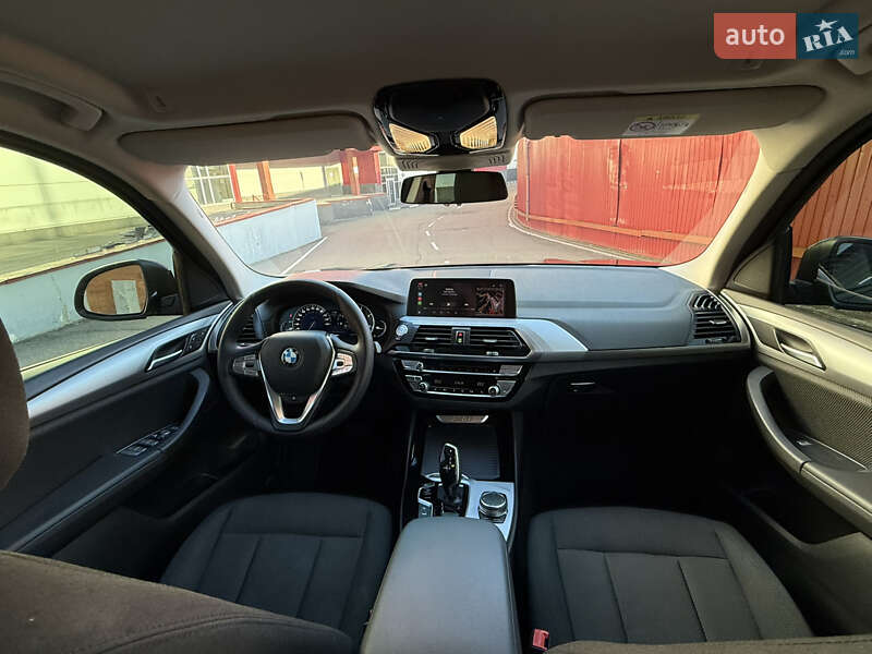 Внедорожник / Кроссовер BMW X3 2018 в Киеве