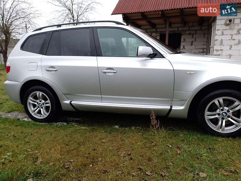 Внедорожник / Кроссовер BMW X3 2004 в Макарове