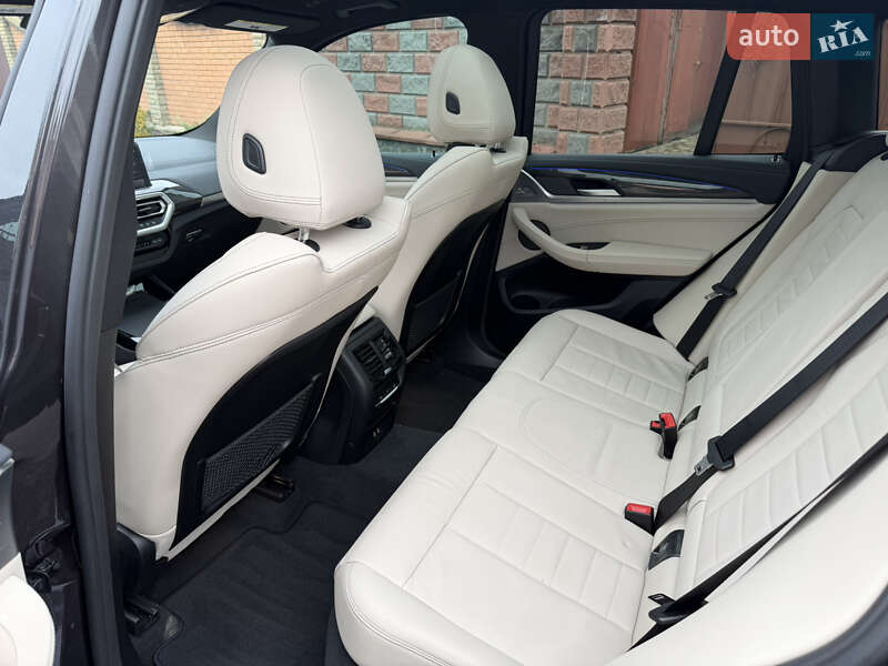 Внедорожник / Кроссовер BMW X3 2024 в Житомире