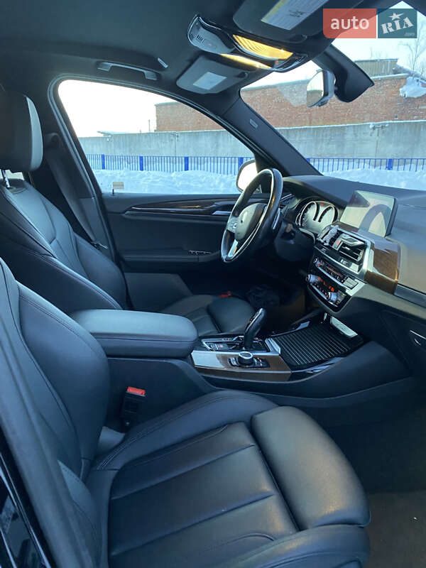 Внедорожник / Кроссовер BMW X3 2018 в Тернополе