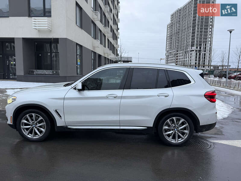 Внедорожник / Кроссовер BMW X3 2018 в Киеве