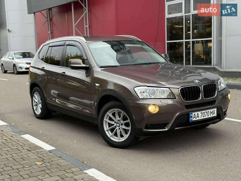 BMW X3 2011