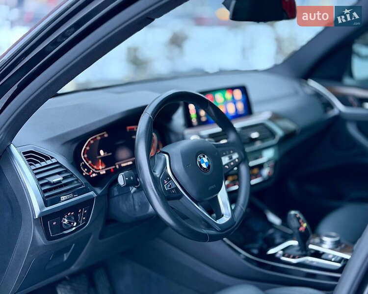 Внедорожник / Кроссовер BMW X3 2019 в Киеве