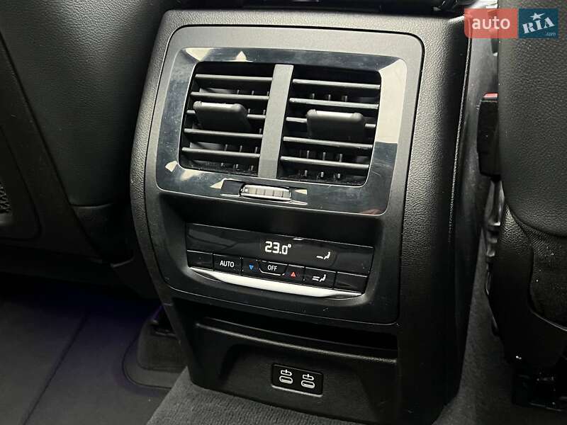 Внедорожник / Кроссовер BMW X3 2021 в Киеве