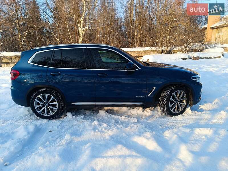 Внедорожник / Кроссовер BMW X3 2018 в Львове