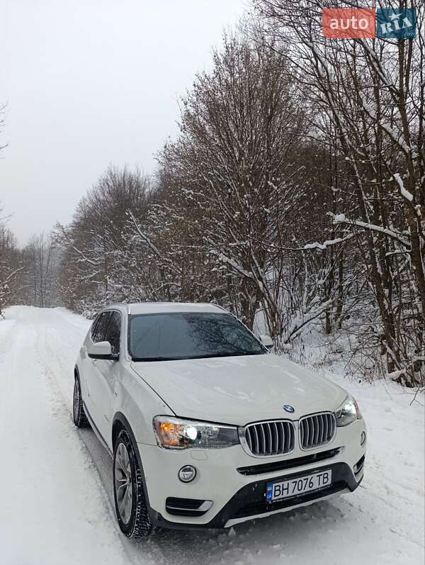 Внедорожник / Кроссовер BMW X3 2015 в Ужгороде