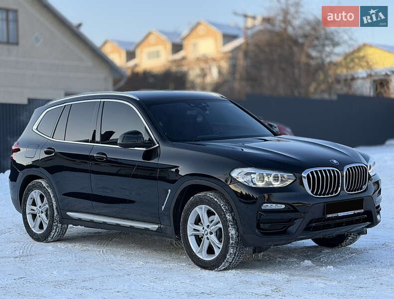 Внедорожник / Кроссовер BMW X3 2021 в Черновцах