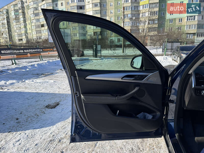 Внедорожник / Кроссовер BMW X3 2017 в Полтаве