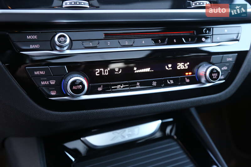 Внедорожник / Кроссовер BMW X3 2018 в Киеве