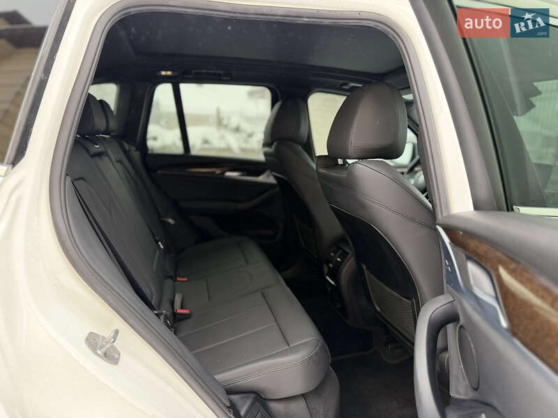 Позашляховик / Кросовер BMW X3 2019 в Кременці