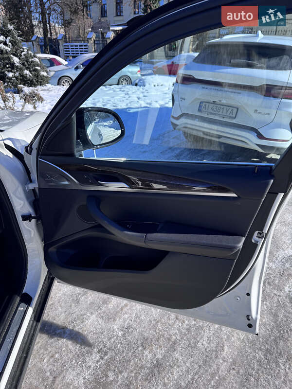 Внедорожник / Кроссовер BMW X3 2018 в Киеве