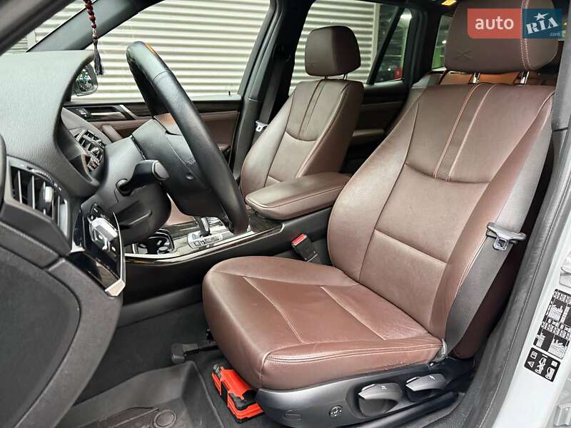 Внедорожник / Кроссовер BMW X3 2016 в Киеве