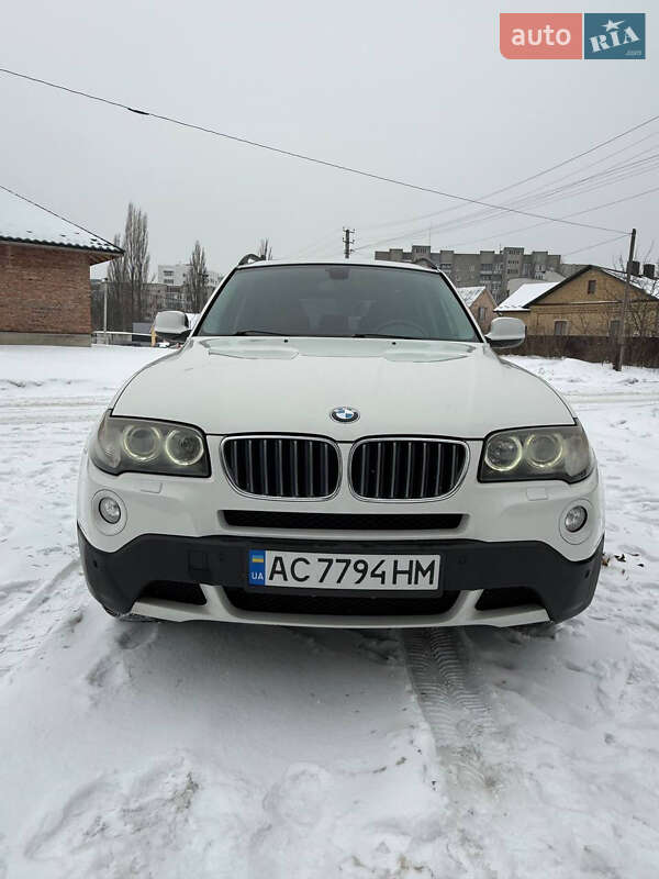 Внедорожник / Кроссовер BMW X3 2010 в Луцке