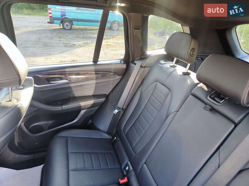 Внедорожник / Кроссовер BMW X3 2018 в Львове фото 16 Внедорожник / Кроссовер BMW X3 2018 в Львове
