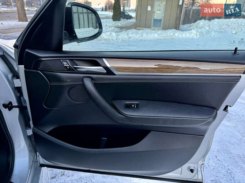 Внедорожник / Кроссовер BMW X3 2015 в Ровно