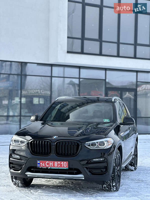 Внедорожник / Кроссовер BMW X3 2018 в Надворной