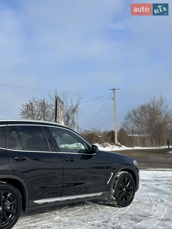 Внедорожник / Кроссовер BMW X3 2018 в Надворной