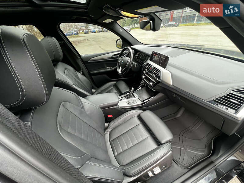 Внедорожник / Кроссовер BMW X3 2018 в Львове