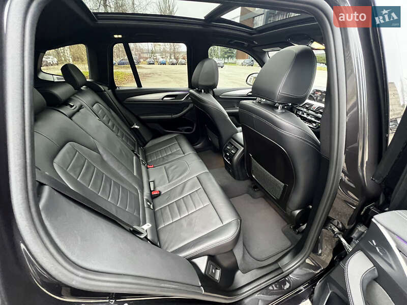 Внедорожник / Кроссовер BMW X3 2018 в Львове