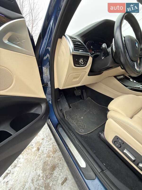 Внедорожник / Кроссовер BMW X3 2020 в Черновцах