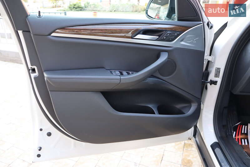 Внедорожник / Кроссовер BMW X3 2019 в Львове