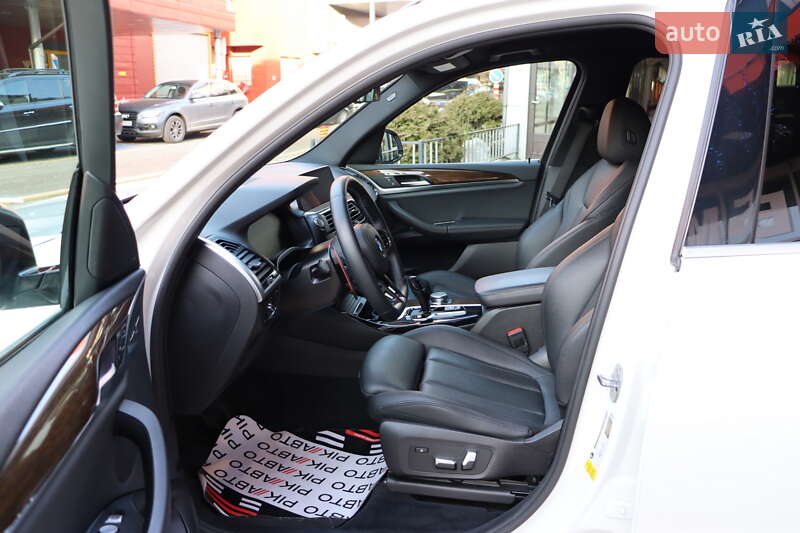 Внедорожник / Кроссовер BMW X3 2019 в Львове