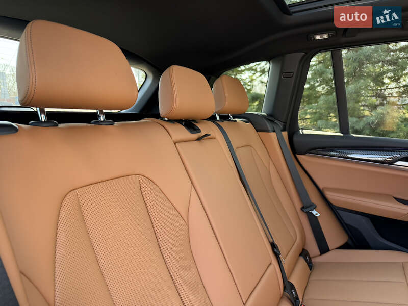 Внедорожник / Кроссовер BMW X3 2022 в Одессе