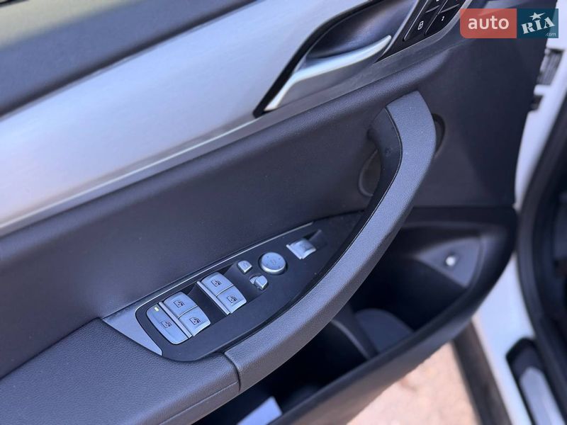 Внедорожник / Кроссовер BMW X3 2021 в Львове