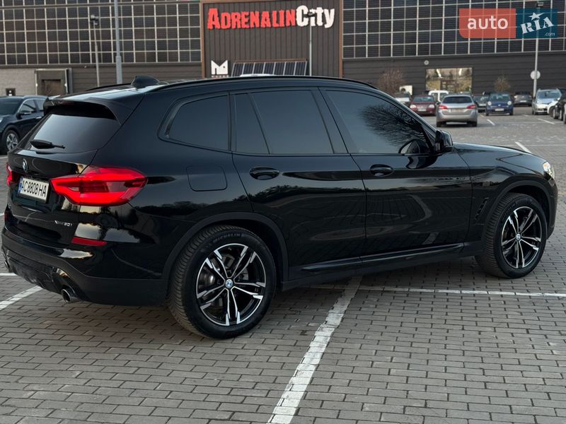 Внедорожник / Кроссовер BMW X3 2019 в Луцке