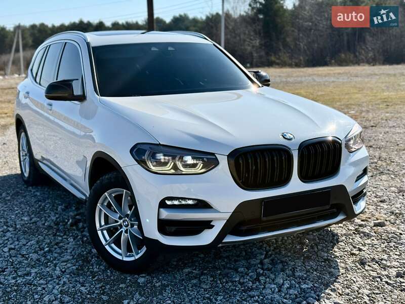 Позашляховик / Кросовер BMW X3 2020 в Новояворівську