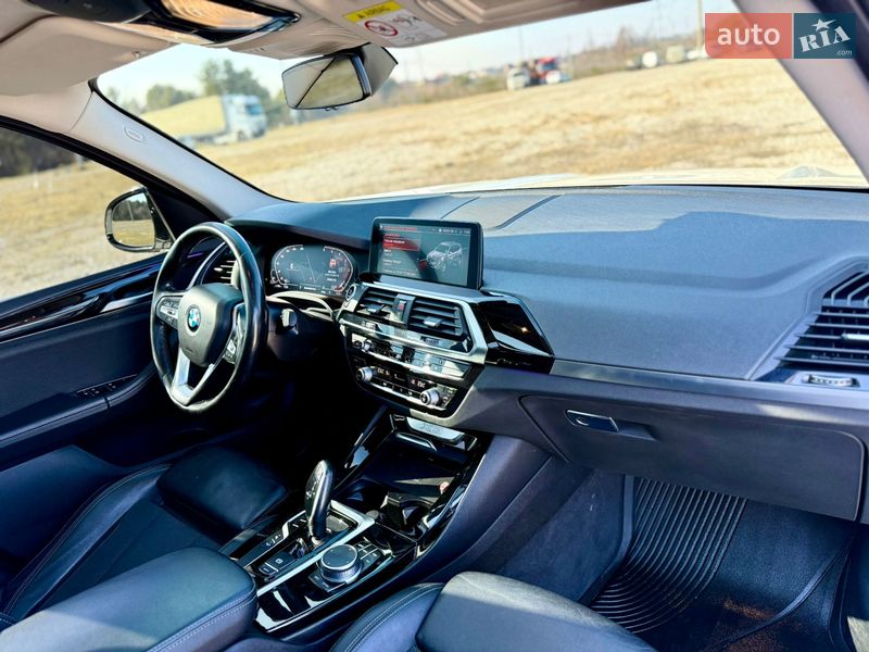Позашляховик / Кросовер BMW X3 2020 в Новояворівську
