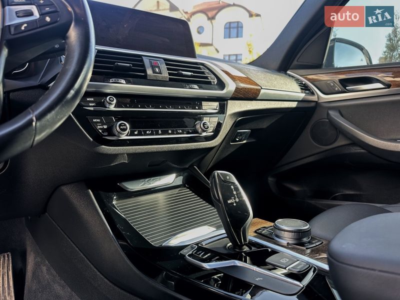 Внедорожник / Кроссовер BMW X3 2019 в Ровно