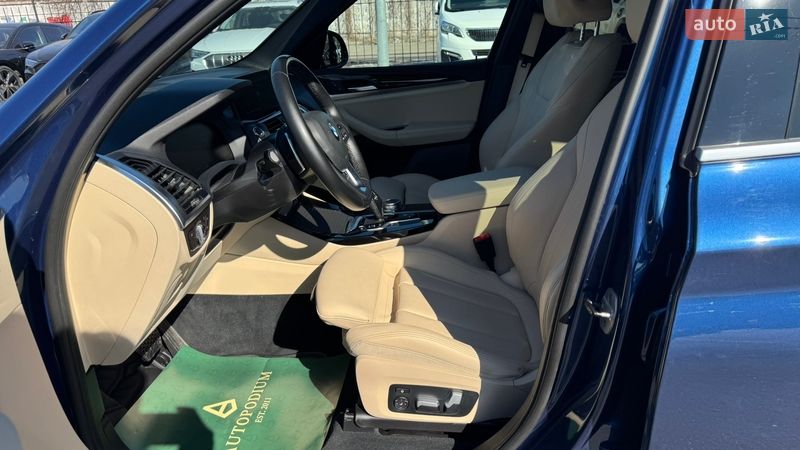 Внедорожник / Кроссовер BMW X3 2020 в Киеве