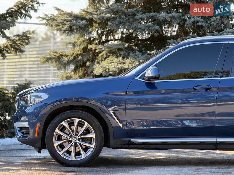 Внедорожник / Кроссовер BMW X3 2018 в Киеве