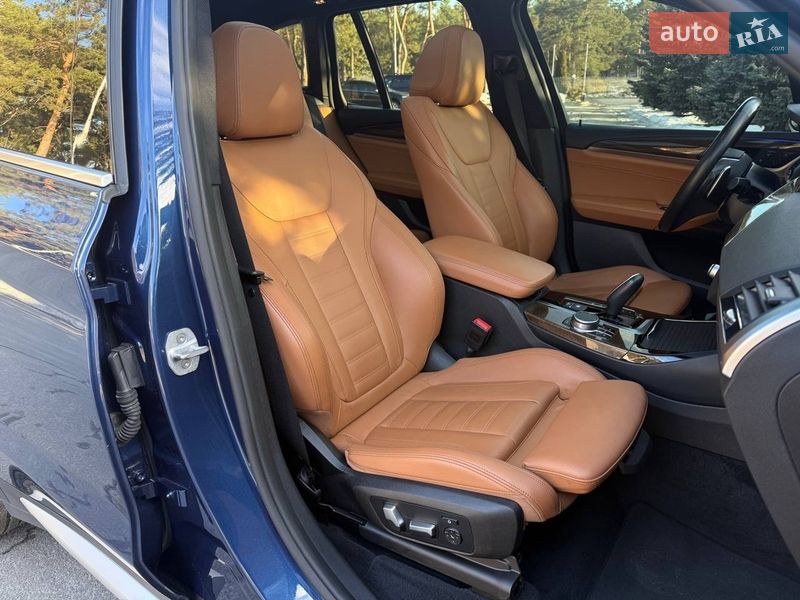 Внедорожник / Кроссовер BMW X3 2018 в Киеве