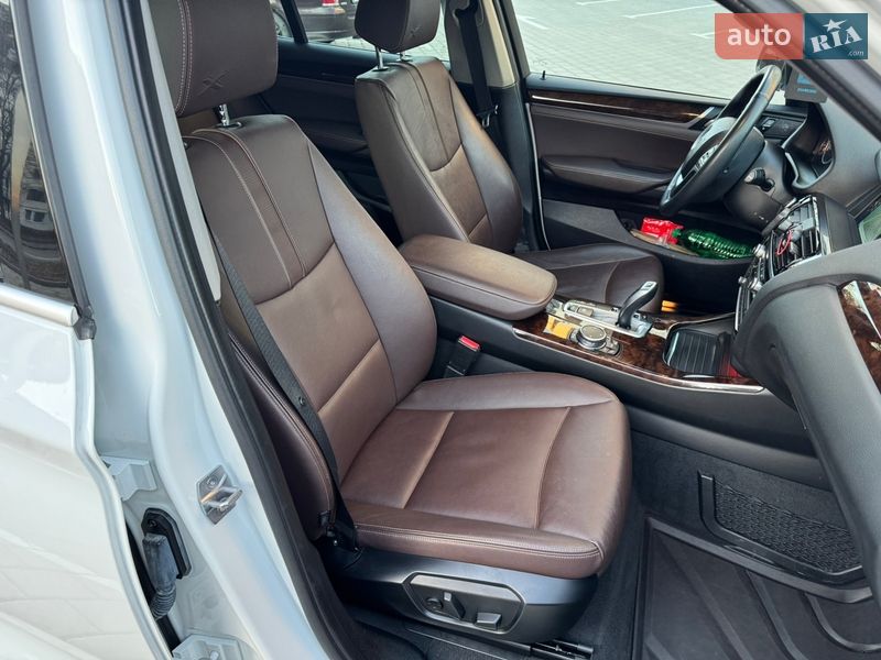 Внедорожник / Кроссовер BMW X3 2015 в Ровно