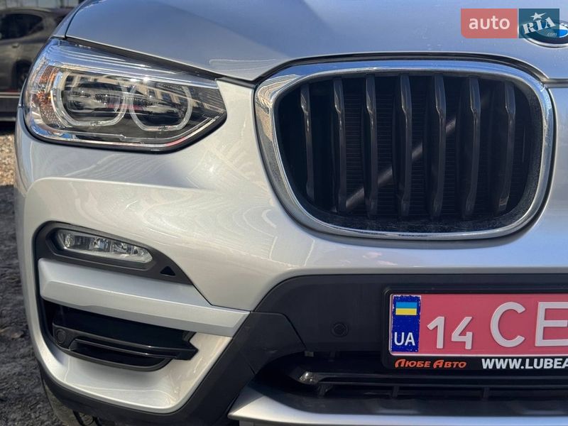 Внедорожник / Кроссовер BMW X3 2018 в Киеве