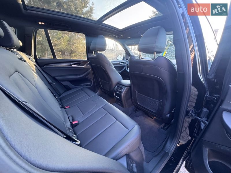 Внедорожник / Кроссовер BMW X3 2021 в Изяславе