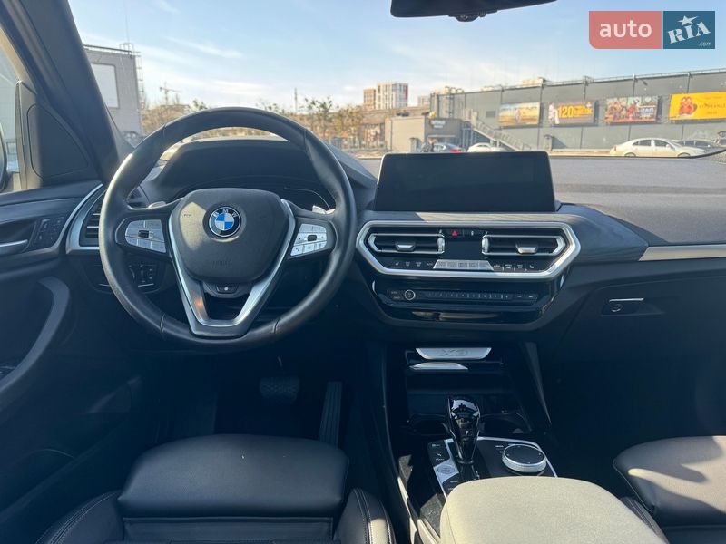 Внедорожник / Кроссовер BMW X3 2021 в Киеве