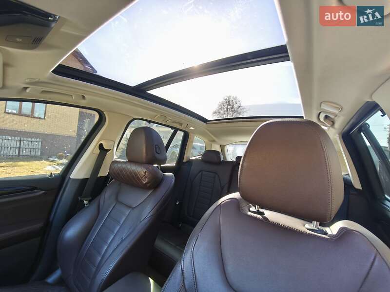 Внедорожник / Кроссовер BMW X3 2018 в Киеве