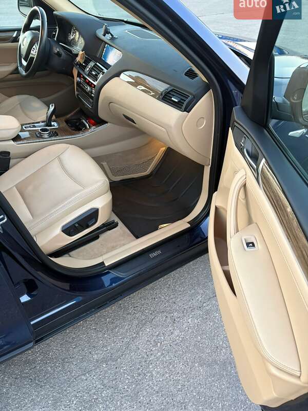 Внедорожник / Кроссовер BMW X3 2014 в Киеве