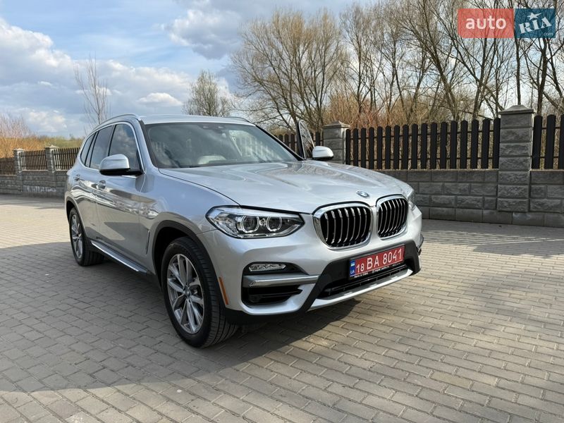 Внедорожник / Кроссовер BMW X3 2019 в Ровно