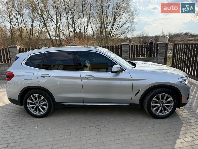 Внедорожник / Кроссовер BMW X3 2019 в Ровно