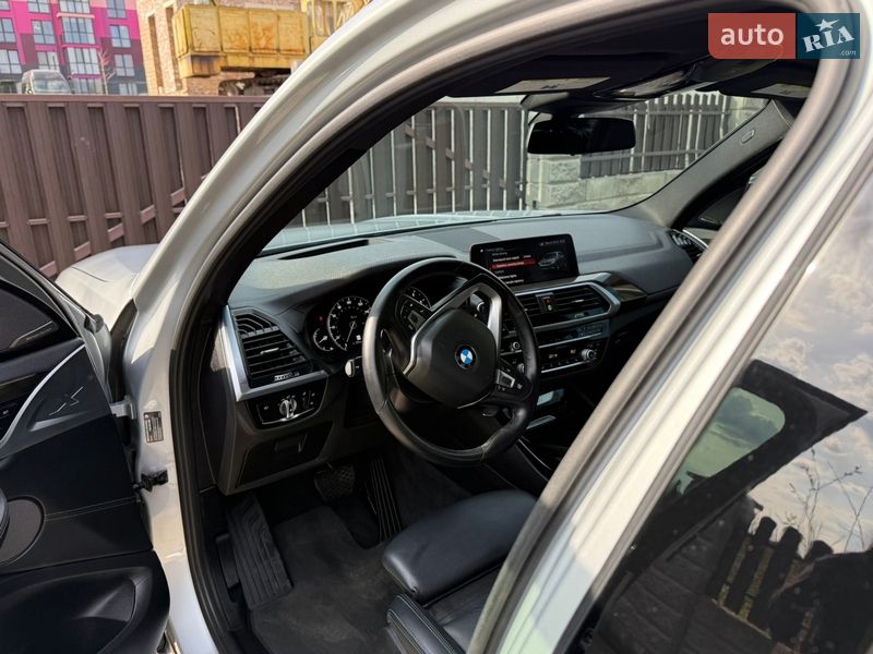 Внедорожник / Кроссовер BMW X3 2019 в Ровно